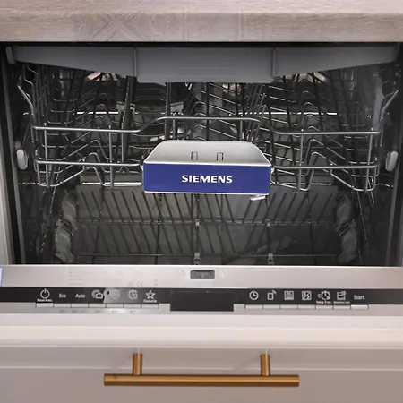 Sams Living Athen -