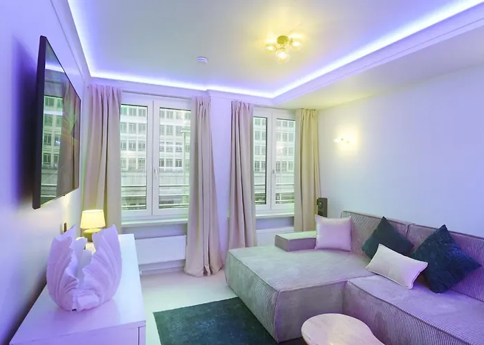 Sams Living Athen - *